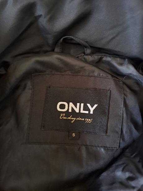 Vetrovka only, only,s