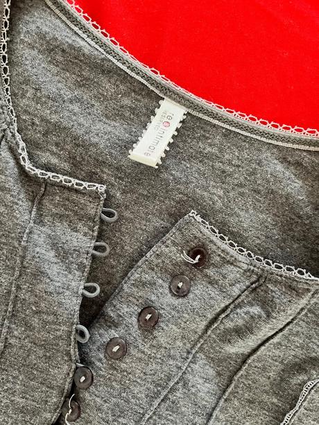 Reserved top, reserved,xs