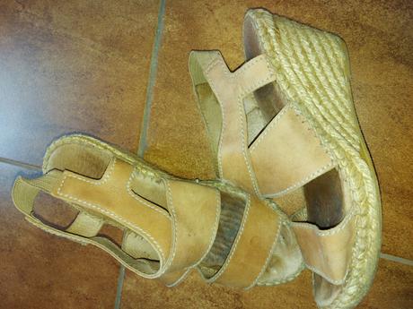 Celokožene sandale, 37