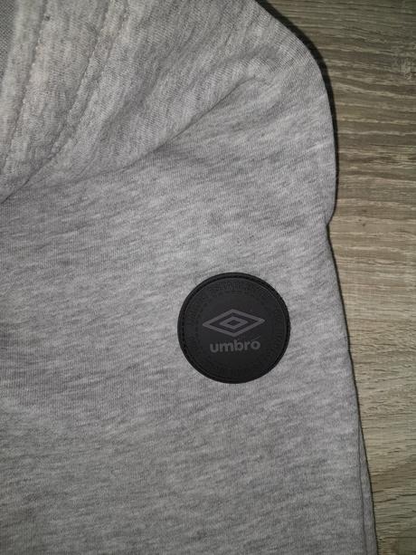 Tepláky vel.152, umbro,152