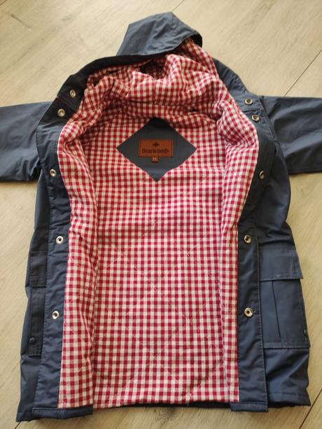 Nepremokavy kabát, 110