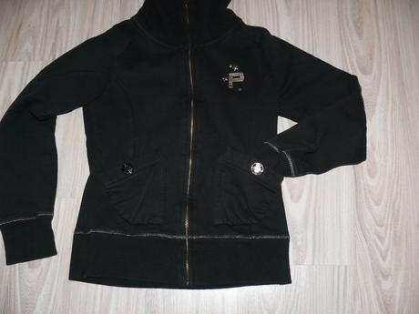 Teplejšia mikina na 12-13 r., 152