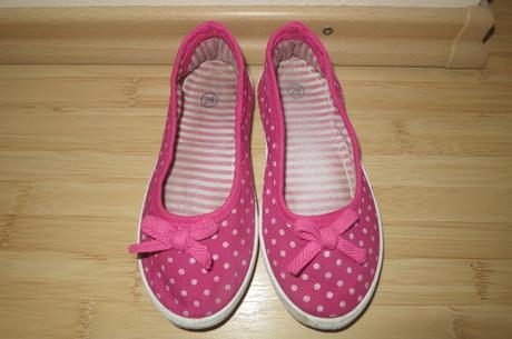 Bodkované baleríny, 28