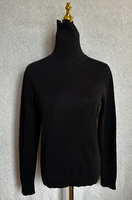 Klasický čierny rolák, s