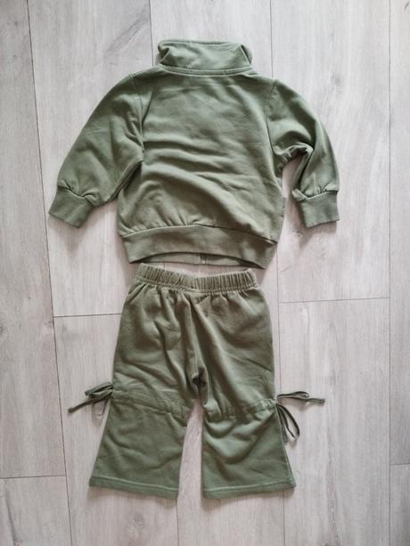 Tepláková súprava, 74