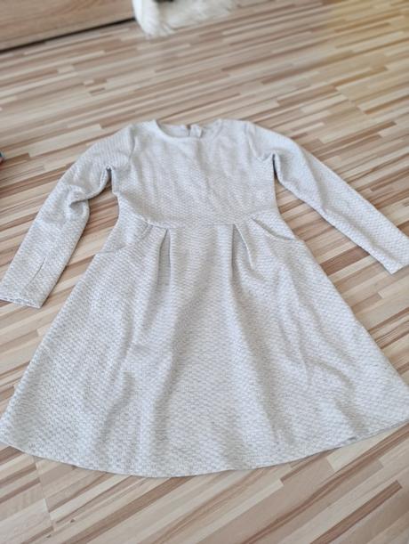 Balík oblečenia veľkosť 128, 122–134