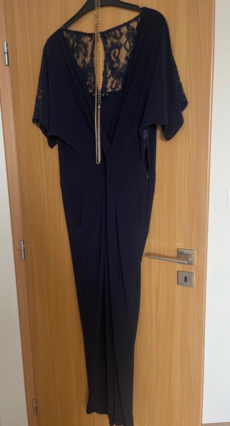 Overal s krajkou, 46