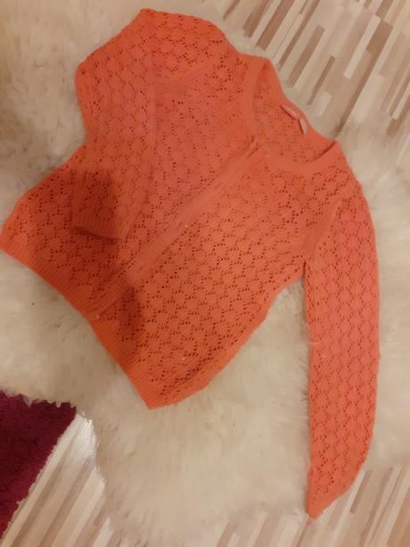 Svetrik k siatkom, lupilu,116