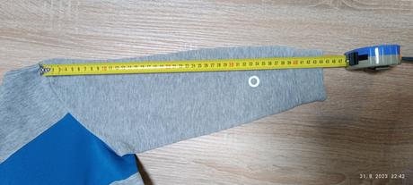 Mikina, 146