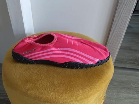 Topánky do vody, 33