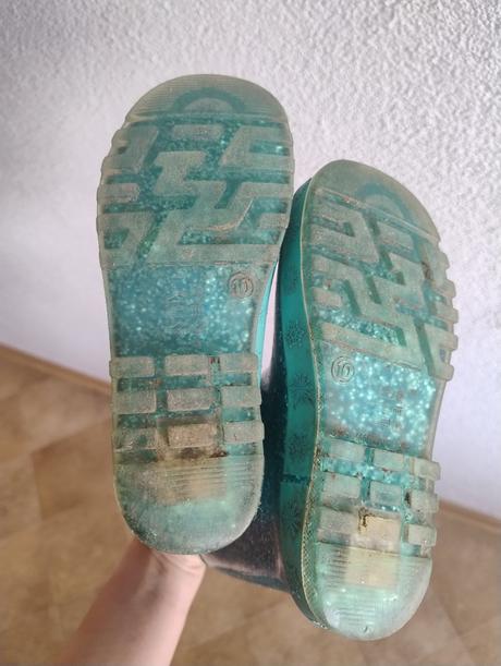 Gumáky frozen, 28