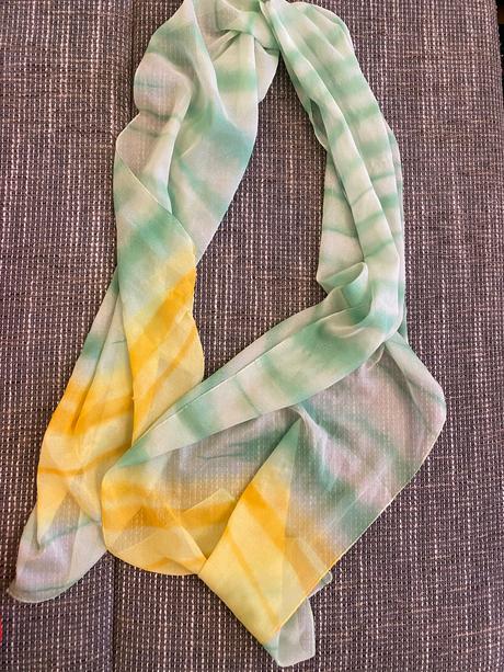 Dvojfarebná šatka, 