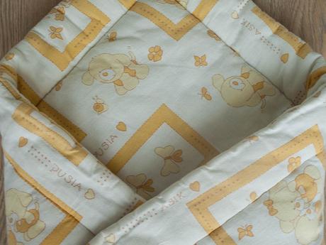 Zavinovacka s motivom psikov, 