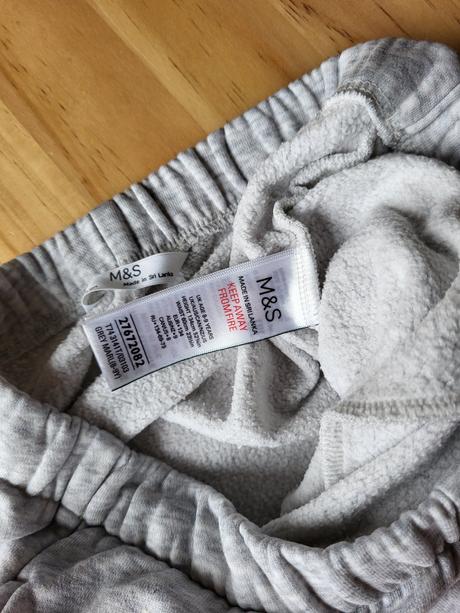 Tepláky m&s 134 na 8-9 rokov, marks & spencer,134