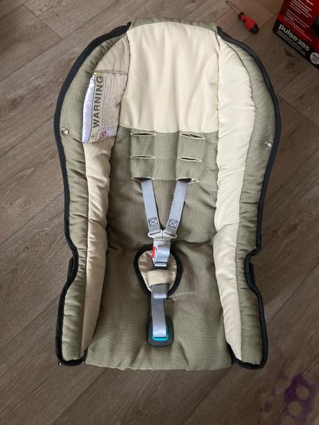 Autosedačka vajíčko, 