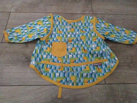 Podbradník s rukávmi, 