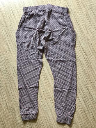 Nohavice so zníženým sedom /5, m