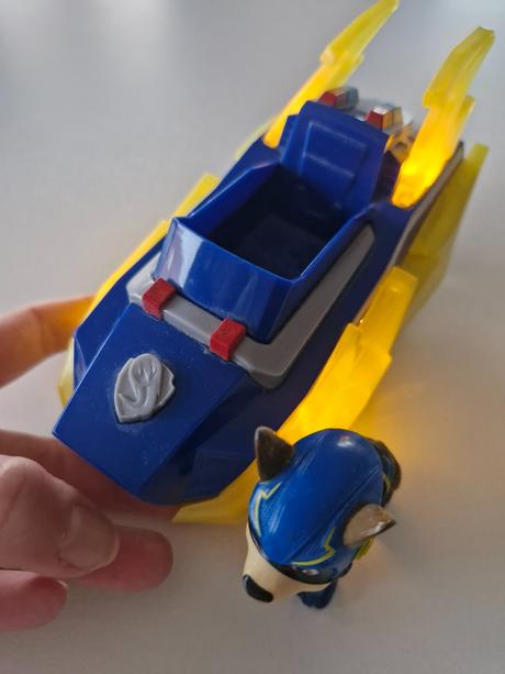 Auto paw patrol chase,
