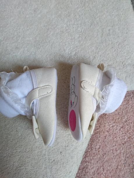 Capacky 3-6 mes., primark,17