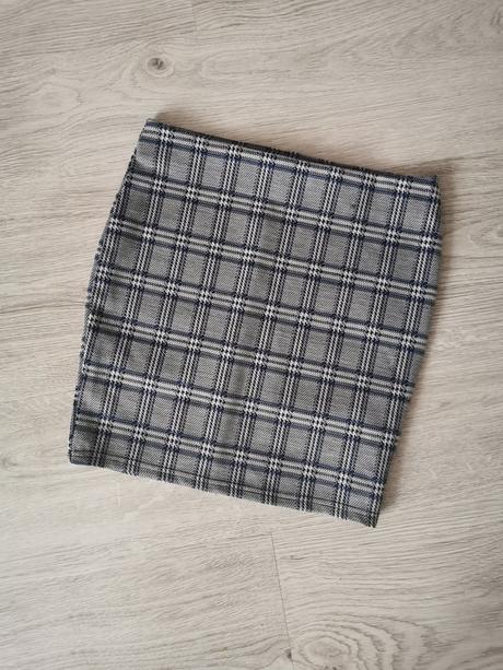 Hrubšia sukňa 38, primark,38