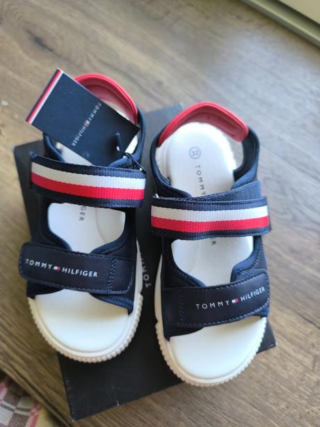Sandálky, tommy hilfiger,32
