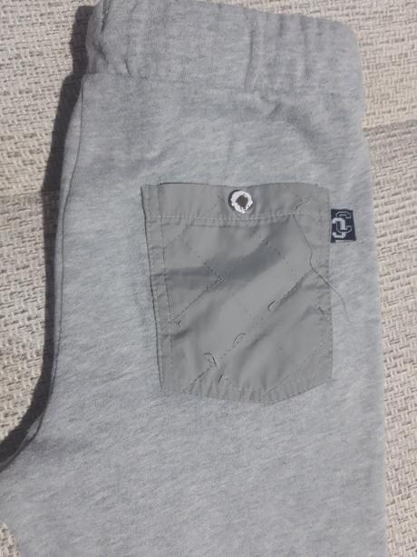 Chlapčenské tepláky, 128