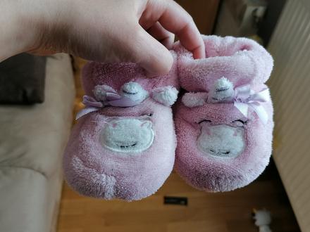 Teplé papučky, 19