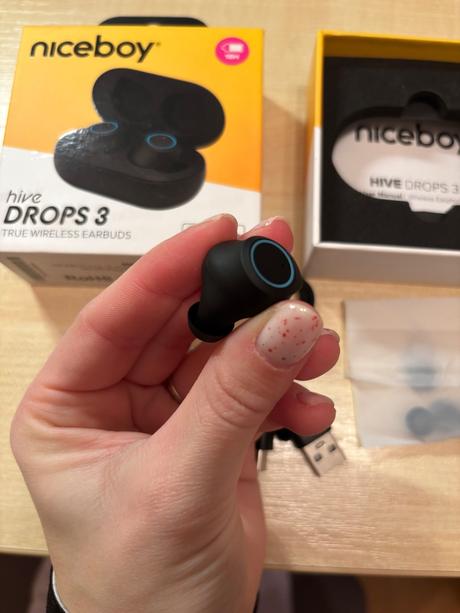 Predám bezdrôtové slúchadla,