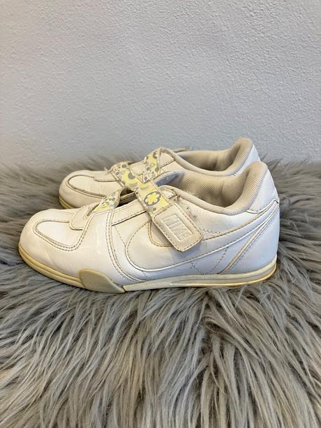 Dievčenské biele tenisky nike (27), nike,27