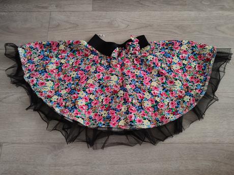 Kruhová sukňa, 128