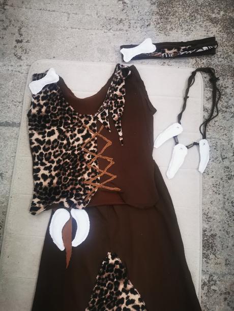 Kostým praveké dievča 128 akt., 