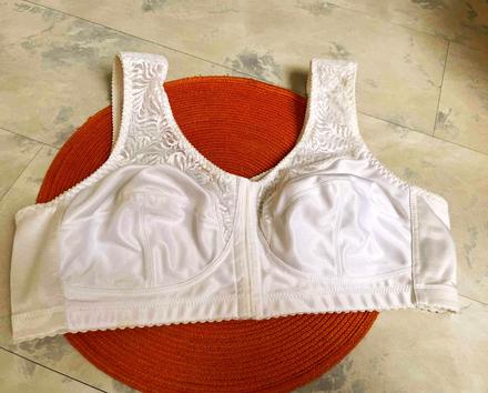 Saténová kojenecká podprsenka, 95,d