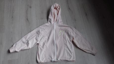 Nepodšitá vetrovka, zara,140