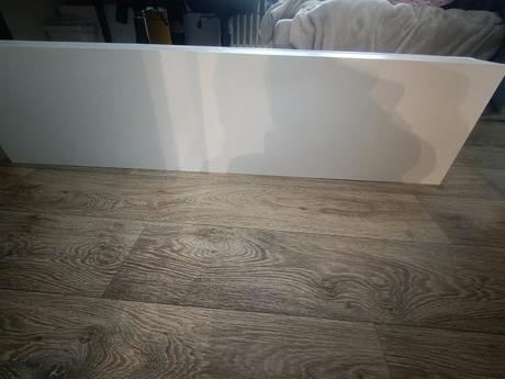 Kozmetický stolík ikea, 