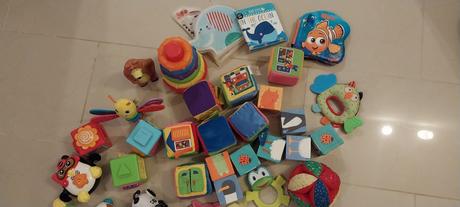 Mix hraciek vtech, fisher price, lamaze atd, 