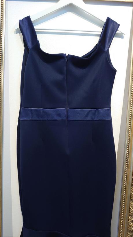 Spoločenské šaty, 40