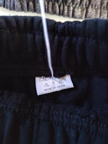 Predám chlapčenské teplákové kraťasy 2ks, f&f