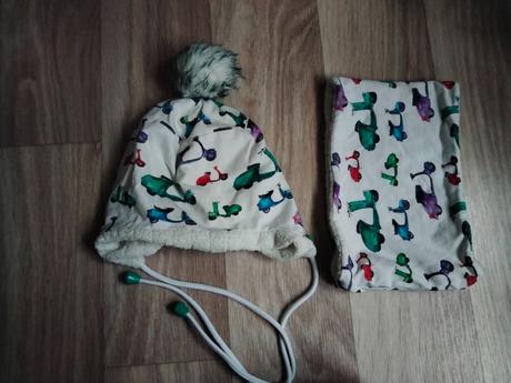 Set čiapka + nákrčník, 80