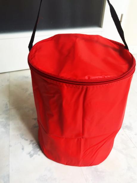 Priestranná termotaška, 