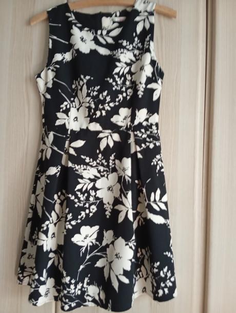 Spoločenské šaty, 36