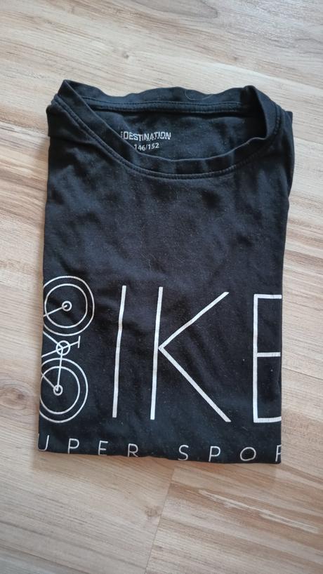 Krátke tričko, 146