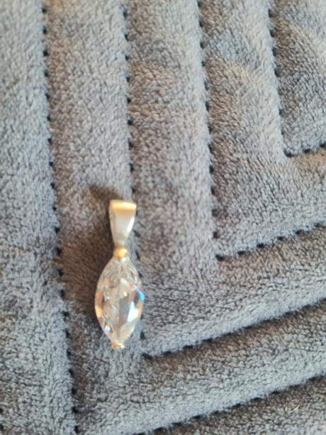 Strieborný prívesok dĺžka 2 cm, 