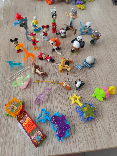 Kinder figurky 3,
