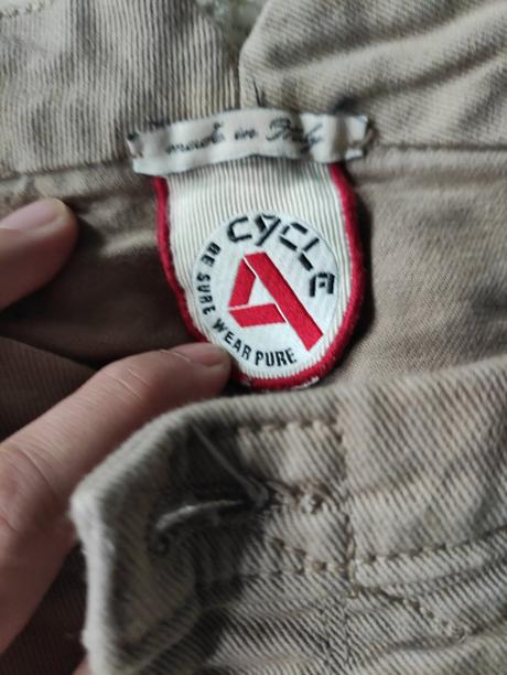 Kvalitné bavlnené nohavice talianskej značky cycle, 40