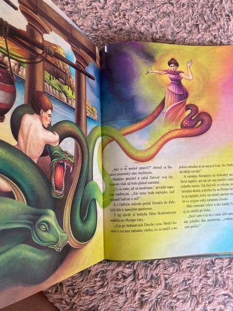 Krásna ilustrovaná kniha herakles ondrej sliacky,