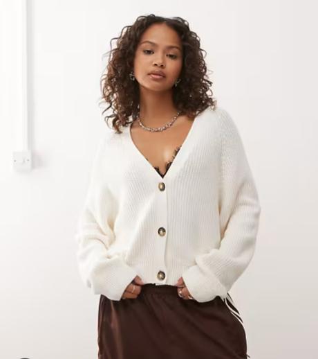 Page one kvalitný voľný biely sveter l-xl, xl