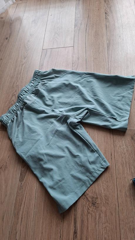 Sportove sortky, decathlon,152