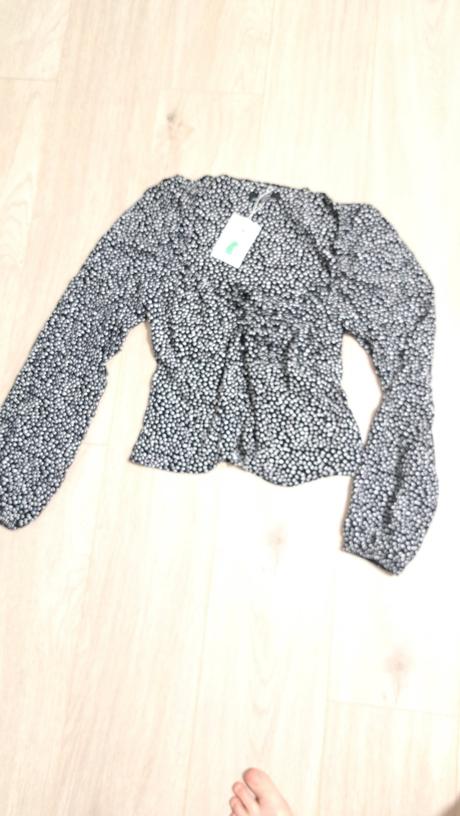 Crop top blúzka, bershka,m / s