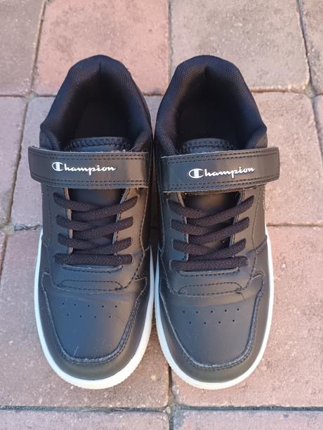 Tenisky, champion,35