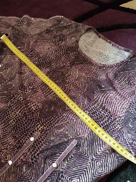 Fialový vzorovaný top s ozdobnými nitmi lko, l